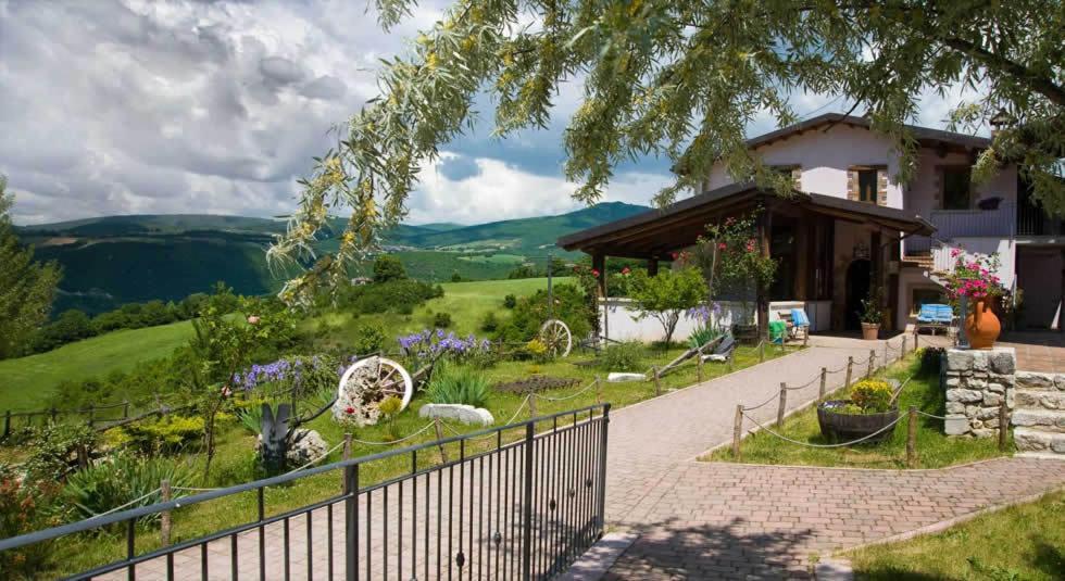 Agriturismo Valle Tezze Cascia Extérieur photo