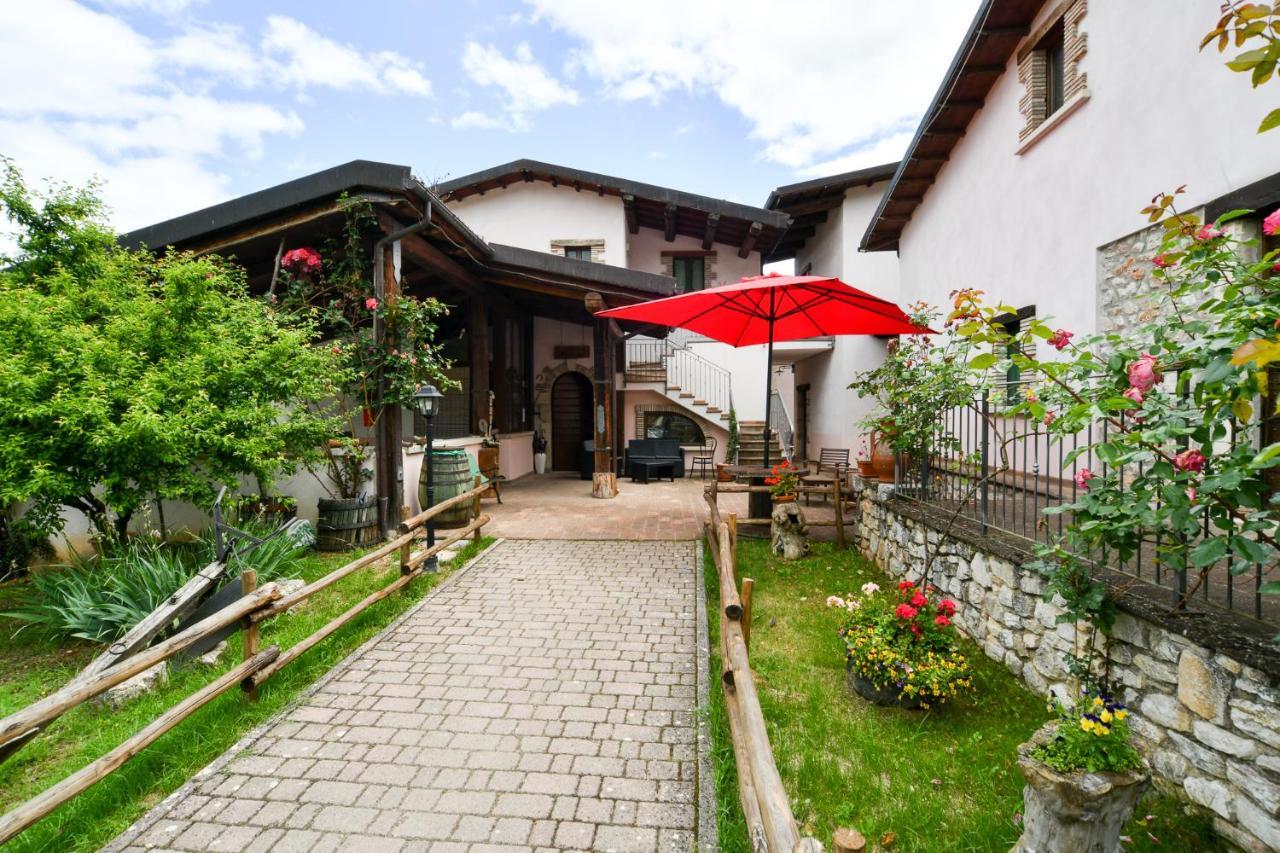 Agriturismo Valle Tezze Cascia Extérieur photo
